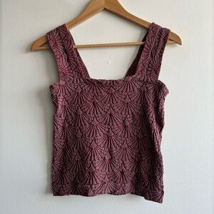 Square-Neck Floral Jacquard Love Letter Textured Tank Top in Wine Size M/L